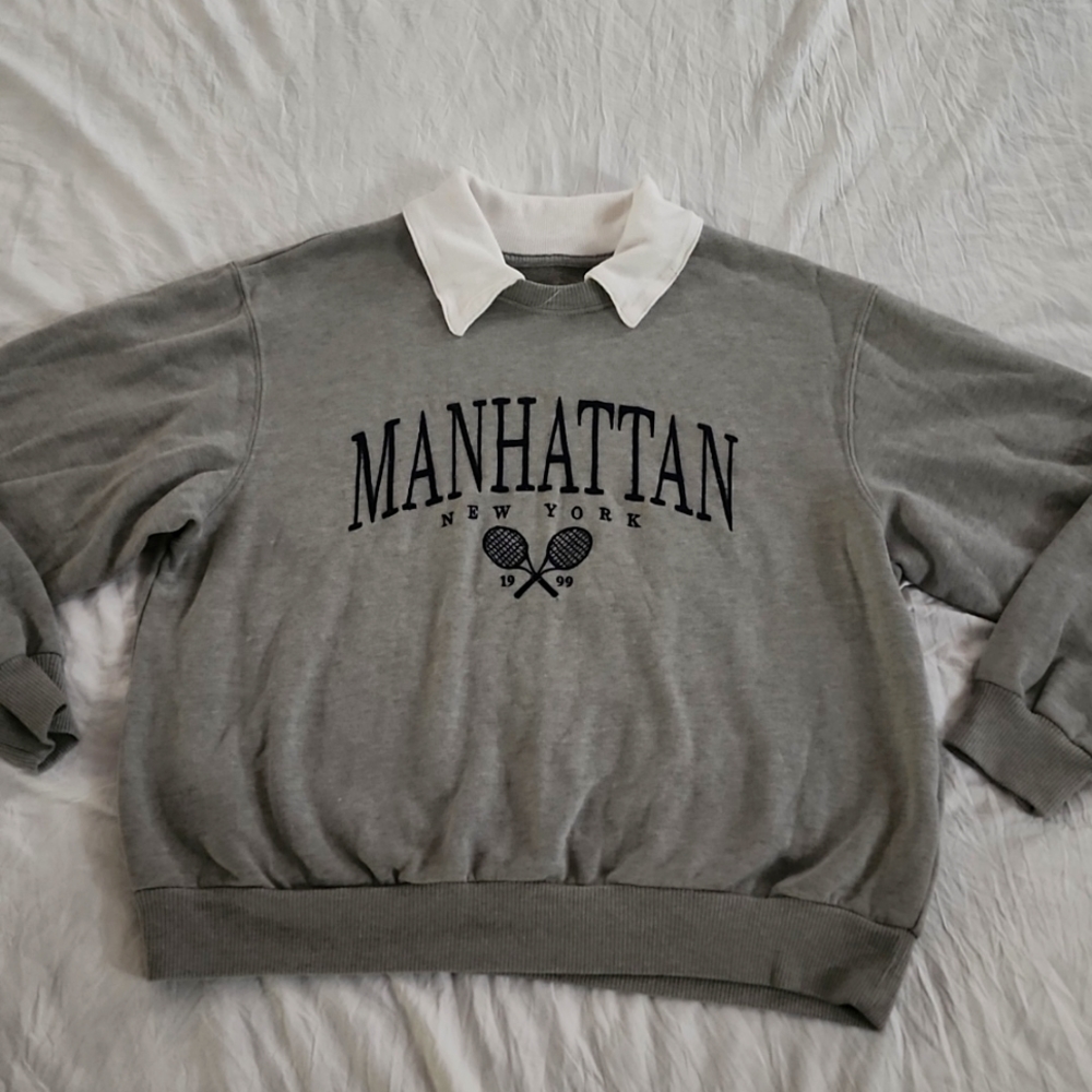 Sweatshirt